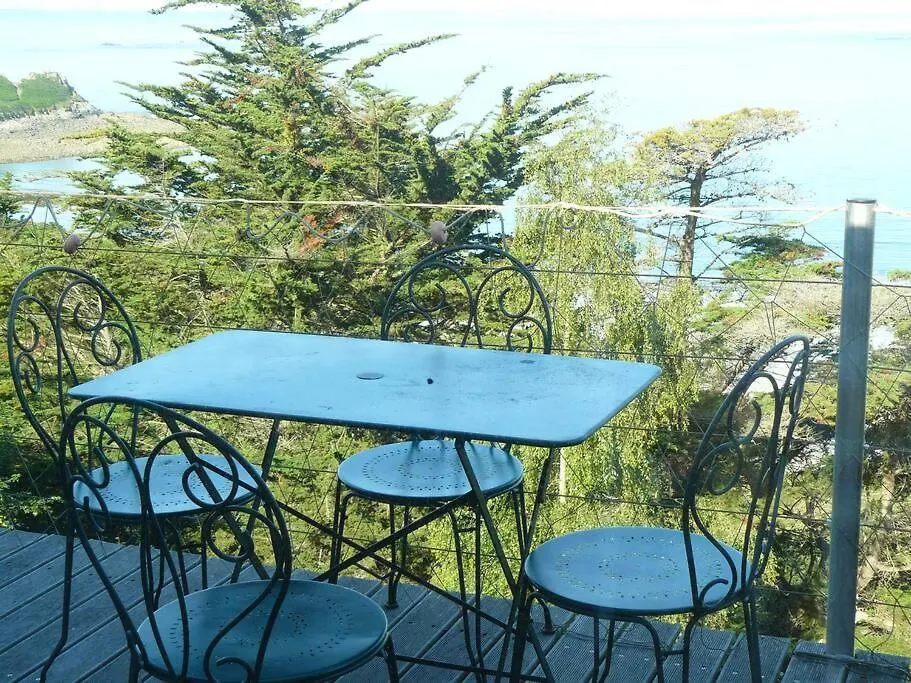 Appartement Au Dessus De L'Eau à Trébeurden